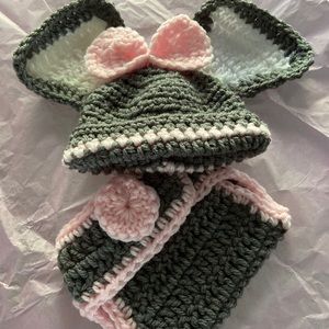 This 3 piece New born baby set